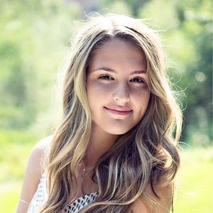 Meet your Posher, Gabi